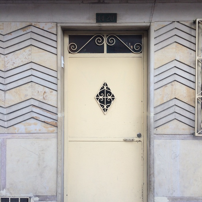 Fachada de una casa bogotana al sur